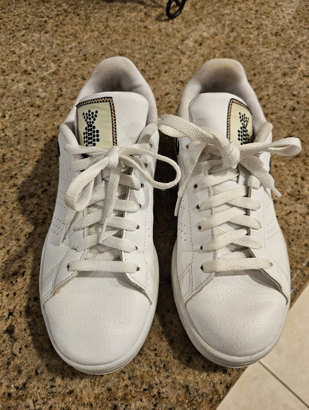 Adidas Style # GZ4044 X Farm Rio Advantage Court Size 7.5 Women's